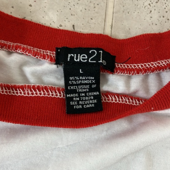 Rue 21 Tee - Picture 2 of 2